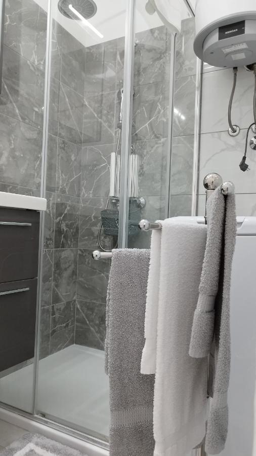 Apolonija Apartment Rijeka Luaran gambar