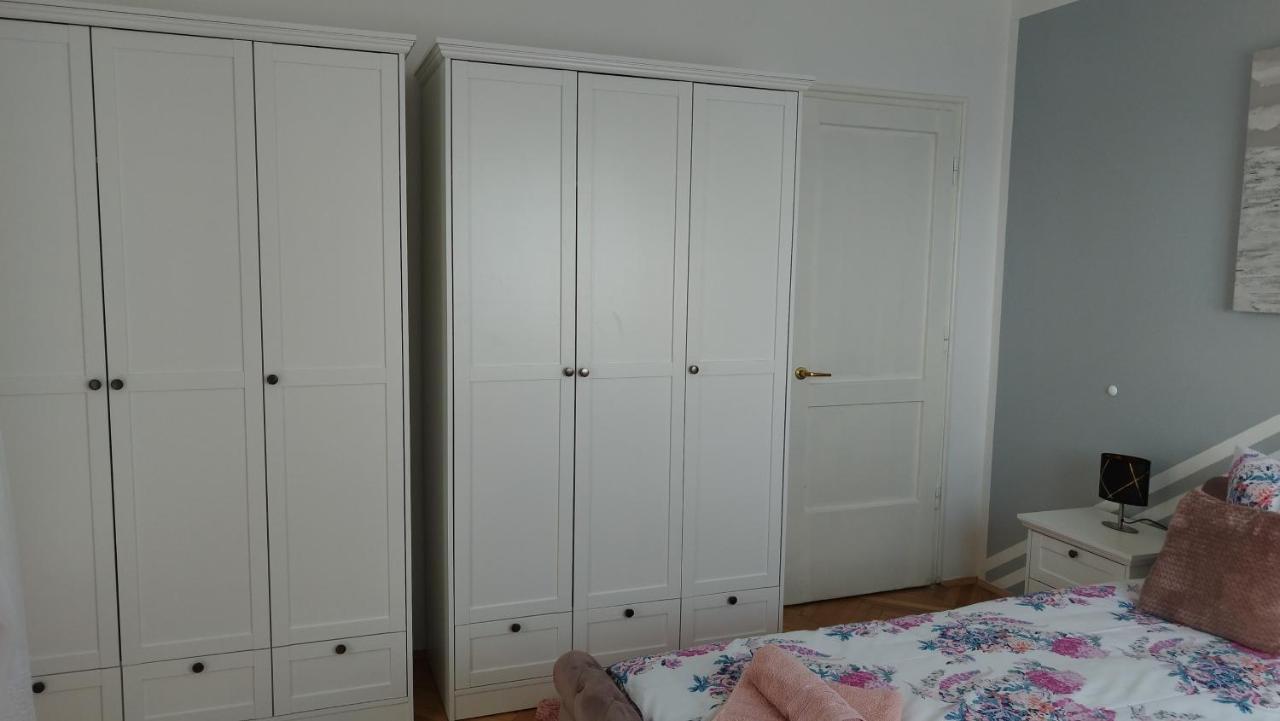 Apolonija Apartment Rijeka Luaran gambar